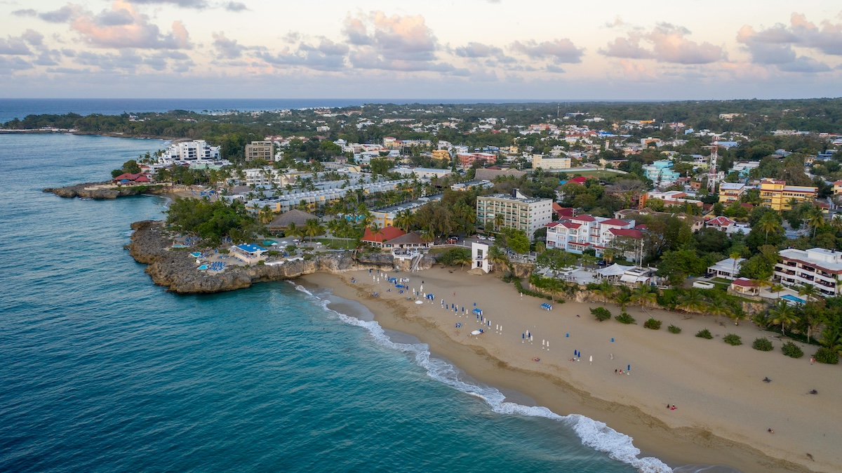 Seven Mile Beach Negril at sunset